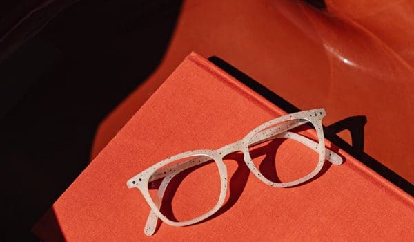 Izipizi Brand cover with glasses